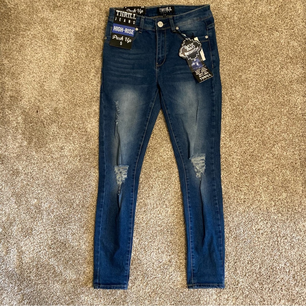 NWT High Rise Thrill Jeans - Picture 5 of 7